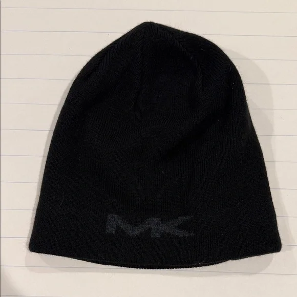 Michael Kors Classic Black Knit Hat - Picture 1 of 2